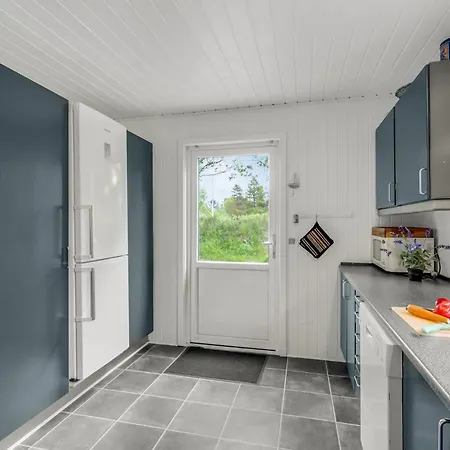 4 Bedroom Cozy In Vakantiehuis Blåvand