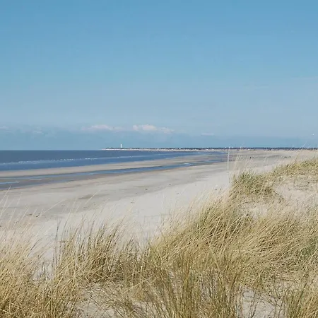 Vakantiehuis 4 Bedroom Cozy In